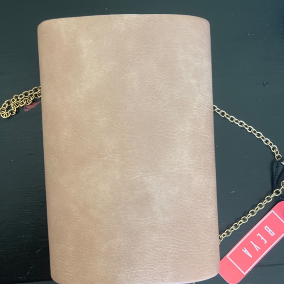 Purse - Picture 2 of 3